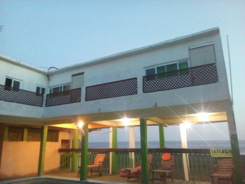 Tortugas Place Hotel Y Bungalos Monterrico Eksteriør bilde