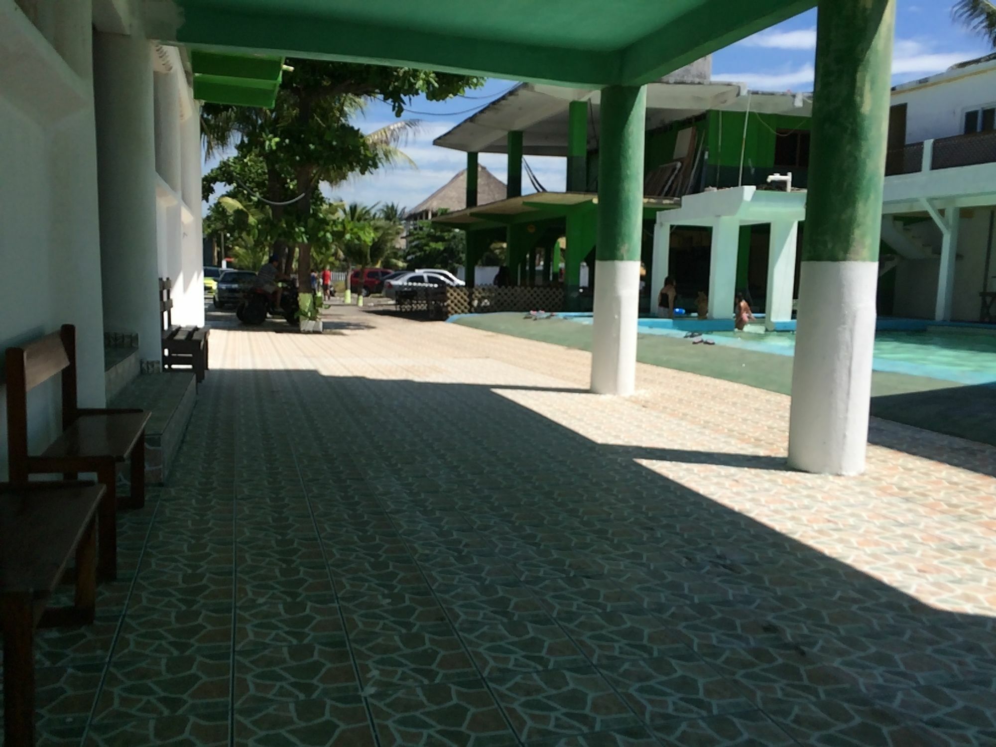 Tortugas Place Hotel Y Bungalos Monterrico Eksteriør bilde